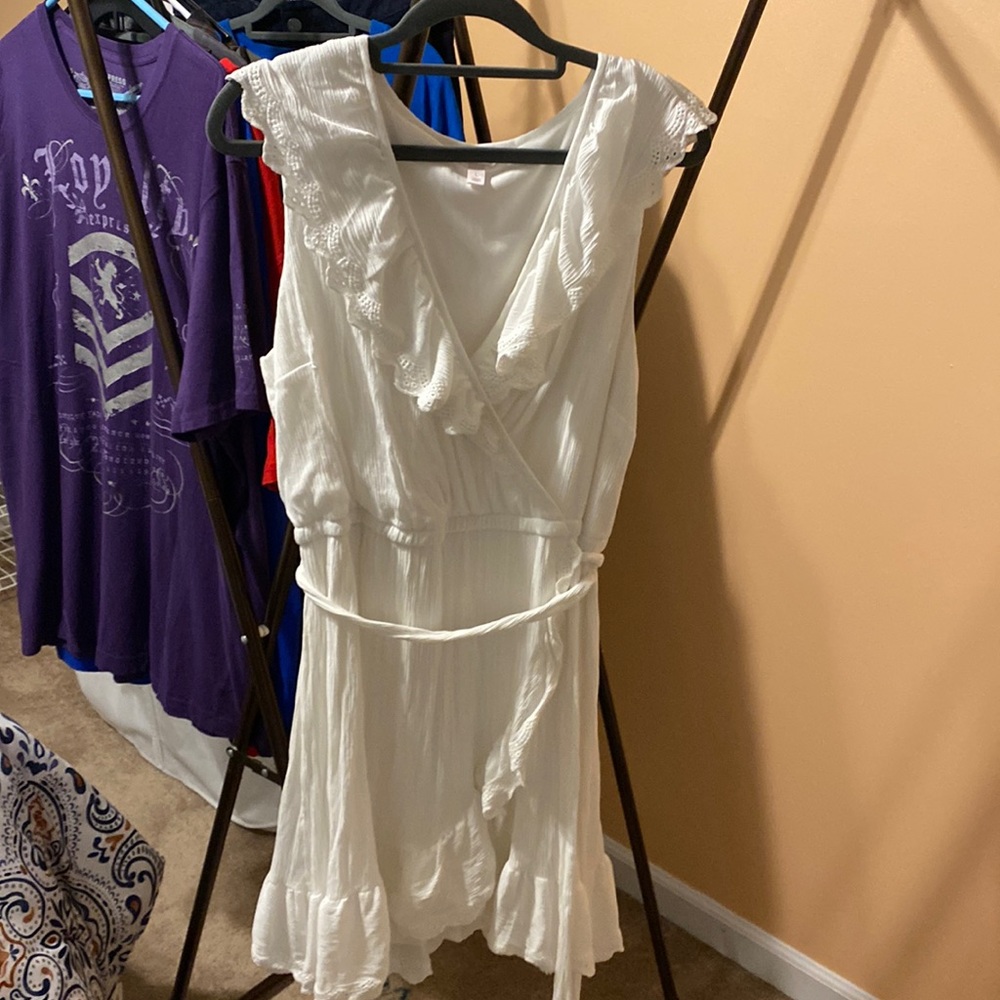 Lauren Conrad sleeveless white dress